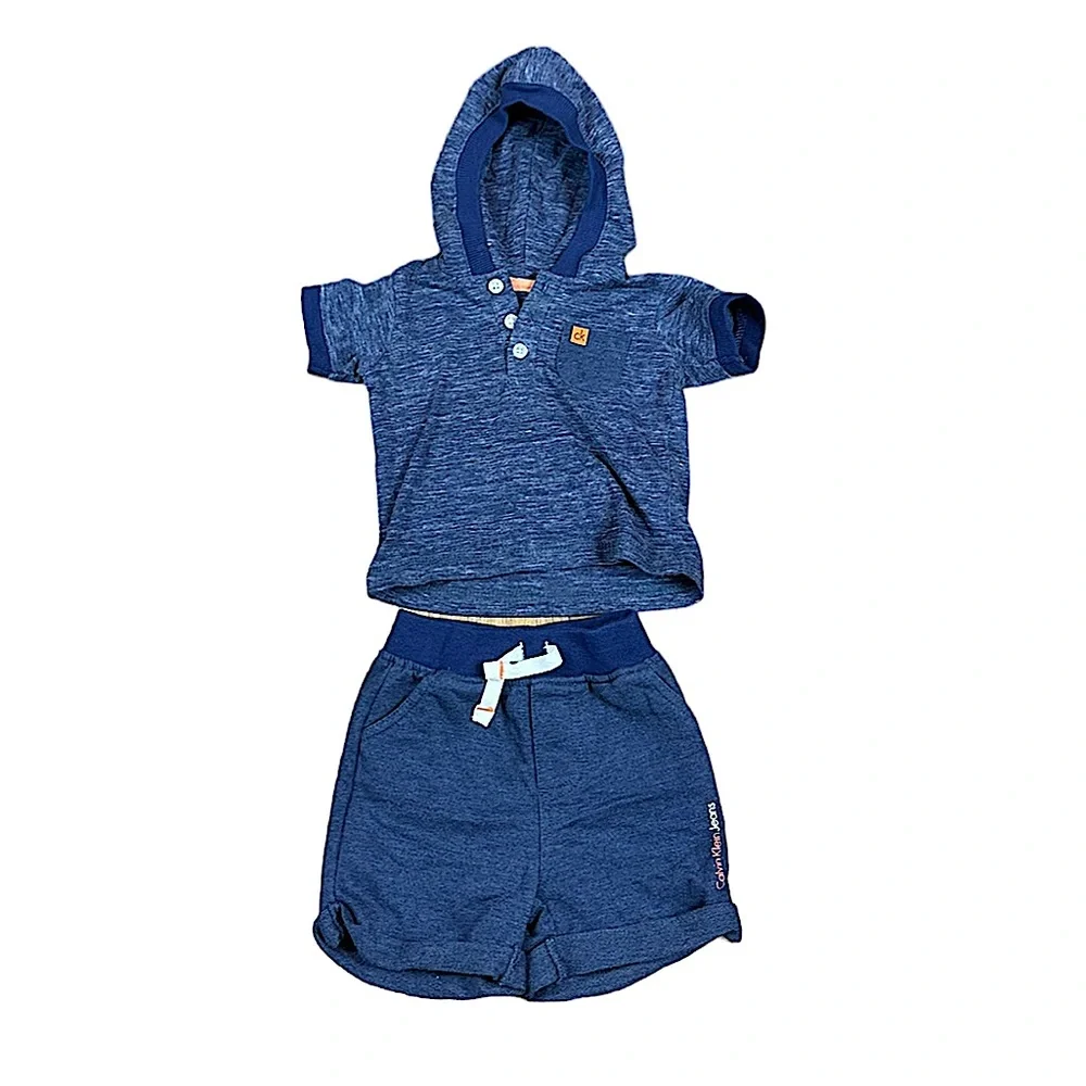 CALVIN KLEIN JEANS: Baby Hooded T-Shirt & Shorts Set - Size 3-6 Months